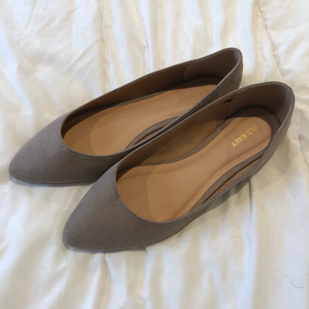 NWOT Old Navy Tan Flats